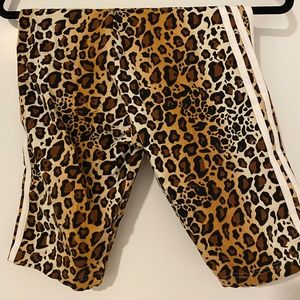 NWT Adidas Cheetah/Leopard Print Bike Shorts Size Small